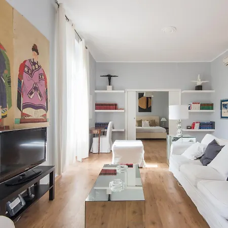 Luxury Auditorium Apartment
